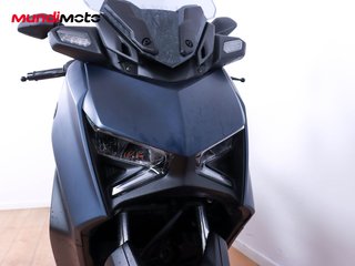YAMAHA X-MAX 125