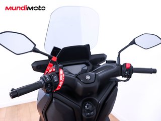 YAMAHA X-MAX 125