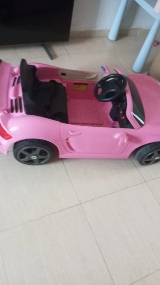 Coche eléctrico infantil rosa