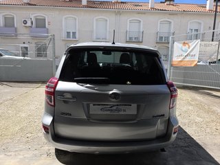 Toyota RAV4 2011