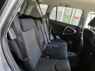 Toyota RAV4 2011