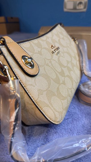 Bolso Baguette Beige y Marrón