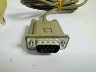 Ratón Apple Macintosh MO100 Serial (1987)
