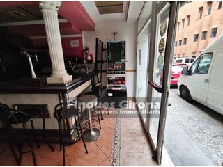 Local comercial en venta en Santa Eugènia en Girona