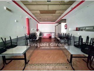 Local comercial en venta en Santa Eugènia en Girona