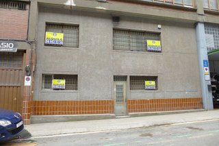 Local comercial en alquiler en Errekaldeberri - Larraskitu en Bilbao
