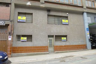 Local comercial en alquiler en Errekaldeberri - Larraskitu en Bilbao