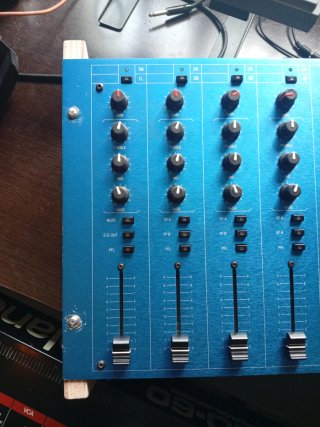 Formula Sound FSM-400 Mesa Mezclas