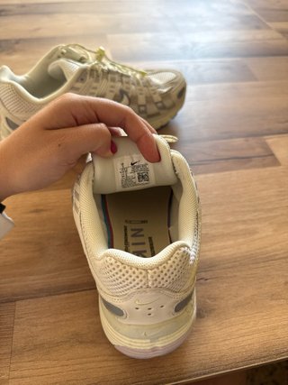 Nike P-6000 unisex beige/gris/violeta