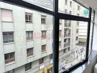 Oficina en alquiler en Centro en Oviedo