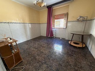 Casa adosada en venta en Torredonjimeno