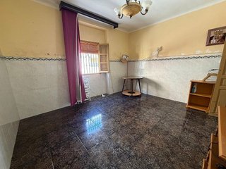 Casa adosada en venta en Torredonjimeno