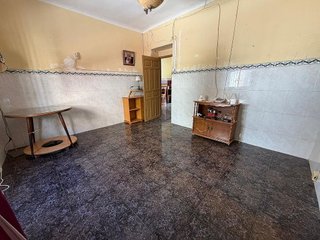 Casa adosada en venta en Torredonjimeno
