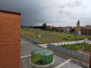 Piso en alquiler en Centro Ciudad en León