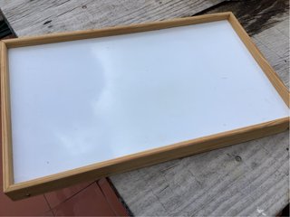 Mesita auxiliar para cama