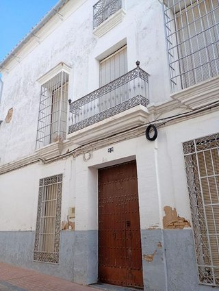 Casa adosada en venta en Fernán-Núñez