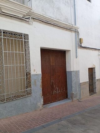 Casa adosada en venta en Fernán-Núñez