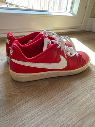 Zapatillas Nike Rojas y Blancas