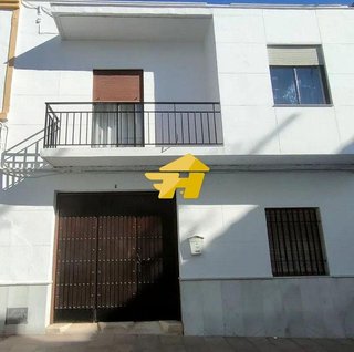 Casa pareada en venta en Almodóvar del Río