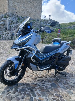 Moto Zontes 368G Adventure o cambio x coche