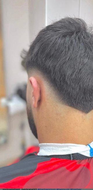 Busco trabajo de peluquero