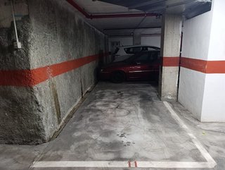 Garaje en venta en Carolinas Bajas en Alicante