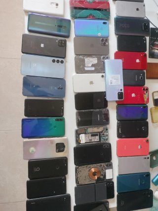 Lote de teléfonos y tablets