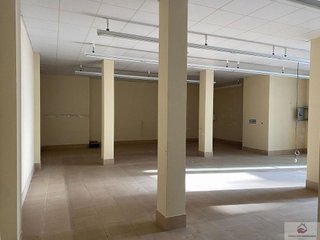 Local comercial en alquiler en Miralbueno en Zaragoza