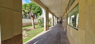 Oficina en alquiler en Poniente-Norte - Miralbaida - Parque Azahara en Córdoba