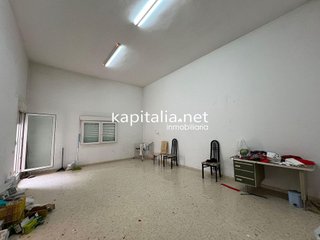 Local comercial en alquiler en Ontinyent