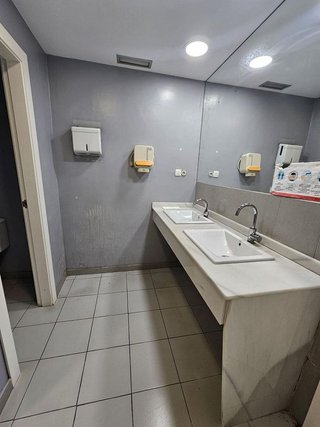 Local comercial en alquiler en El Castell en Burjassot