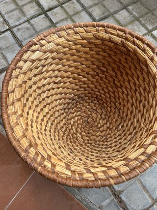 Cesto mimbre antiguo