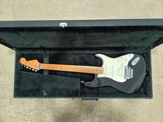 Guitarra Fender Stratocaster Negra + Funda