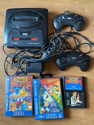 Sega Mega Drive II Consola Negra + 3 Juegos