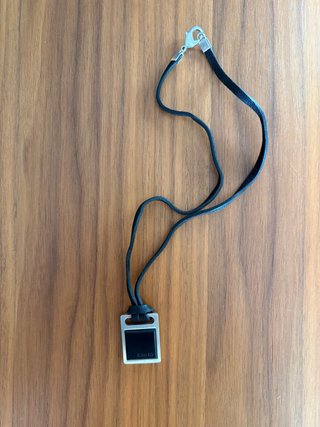 Colgante D&G Negro y Plateado
