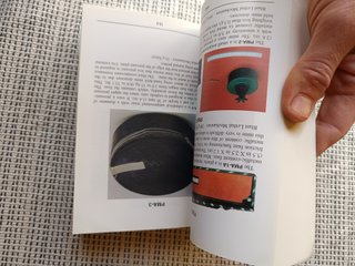 Libro militar antiguo manual misión Kosovo
