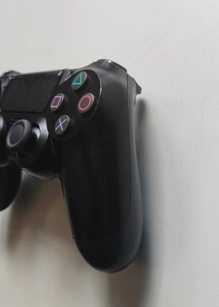 Consola PS4 Slim Negra + Mando + Juegos