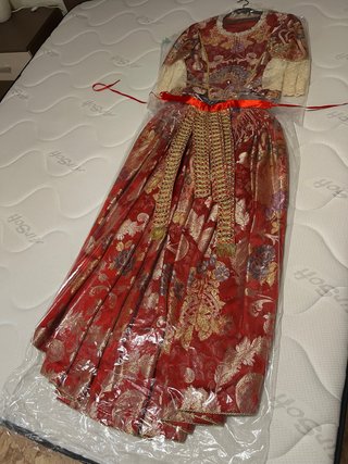 Traje de Fallera Rojo y Dorado