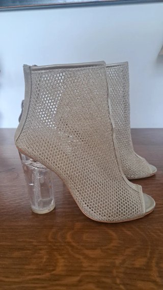Botines dorados tacón transparente fiesta