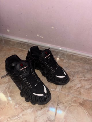 Nike Shox Bambas con suela gastada sin plantillas
