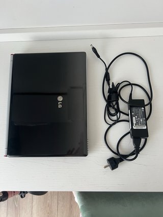 Portátil LG R510 - Funciona (sin bateria)