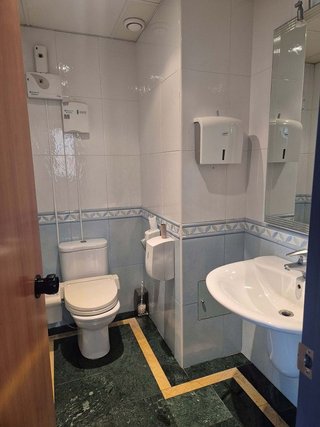 Local comercial en alquiler en Errekaldeberri - Larraskitu en Bilbao