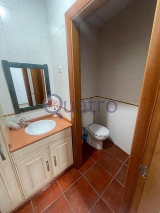 Local comercial en alquiler en La Chantría - La Lastra en León