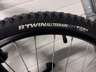 Bicicleta Rockrider 24 Negra (9-12 años)