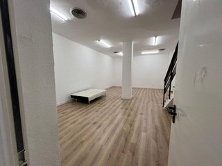 Local comercial en alquiler en La Granja en Zaragoza