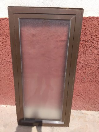 Ventana de  aluminio con marco medidas 60x 120