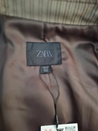 Chaqueta Zara militar rayas beige/marrón