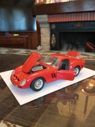 1:18 FERRARI GTO DE 1962