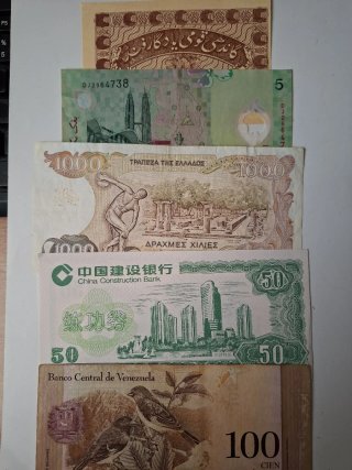 Lote de Billetes del Mundo.