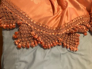 Colcha de seda rosa antigua